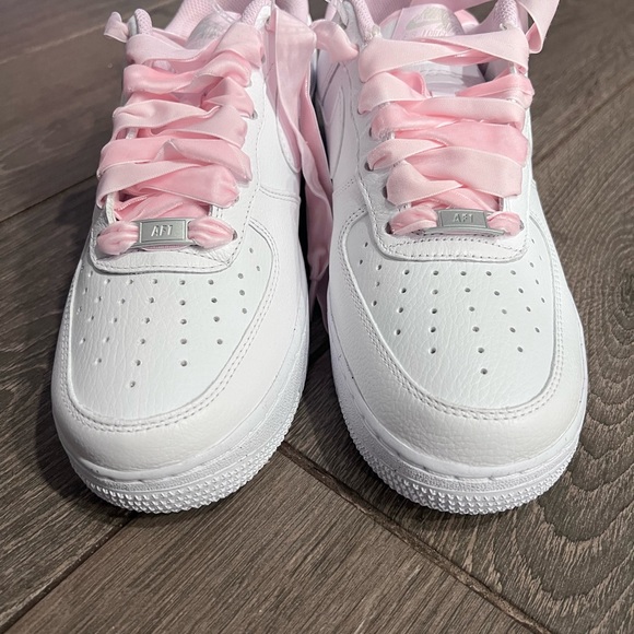 Nike Air Force 1 Low White Pink Satin Lace Sneakers - Picture 4 of 5